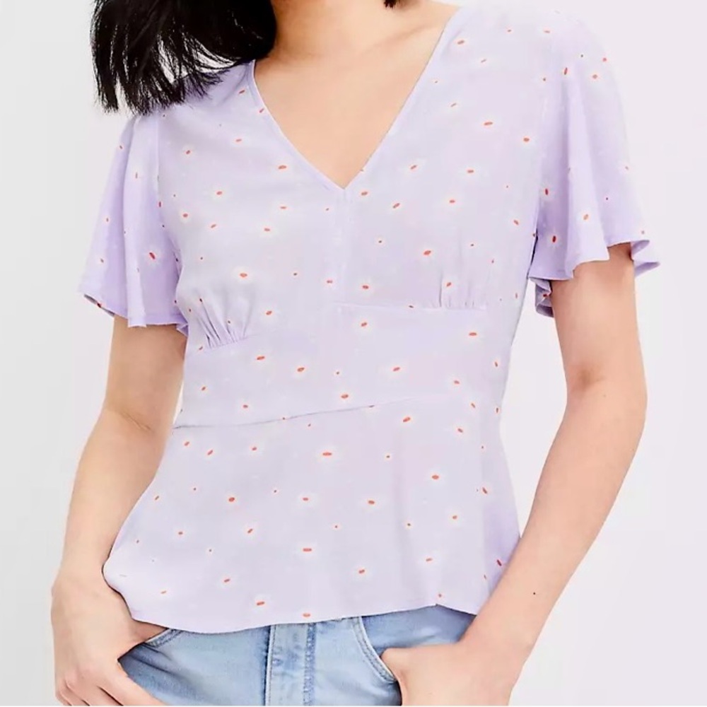 LOFT Lavender Floral Flutter Sleeve Peplum Top Size 4
